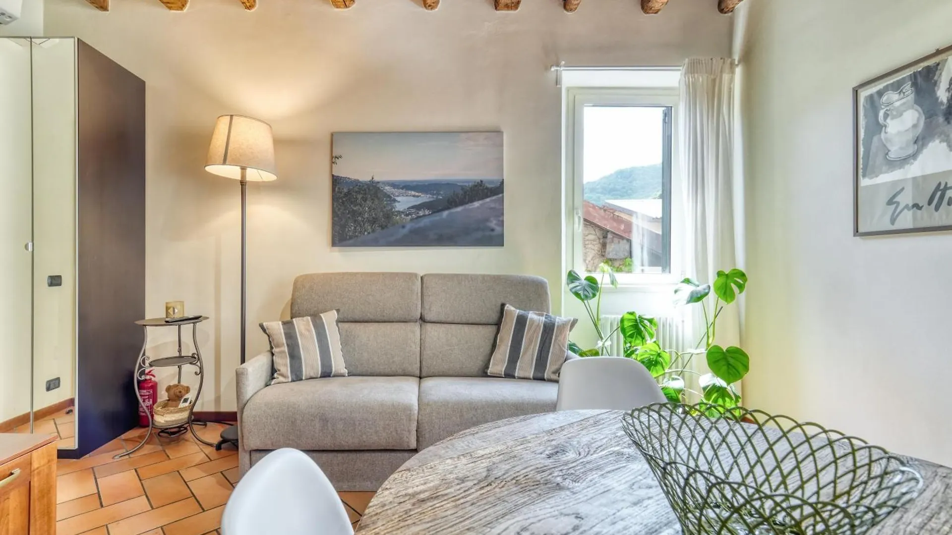 Casa Di Milo Lägenhet Cernobbio